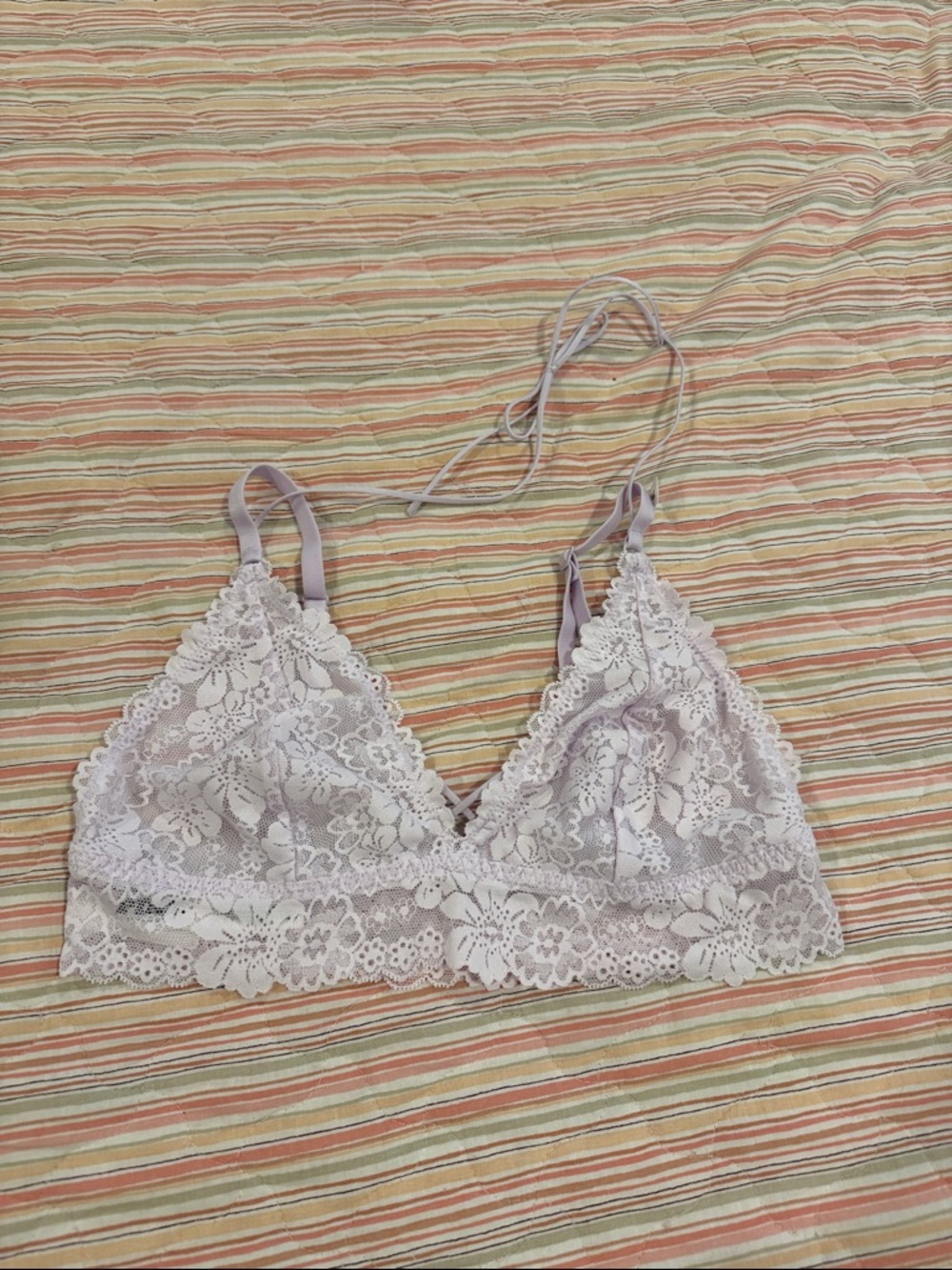 PINK Victoria's Secret Unlined Lace Bralette in Light Lavender Sz M NWT.